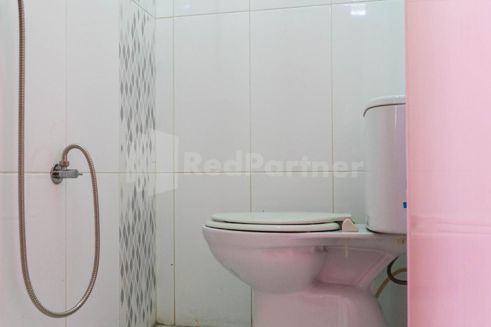 Asri Residence Near Jalan Iskandar Muda Medan Mitra Reddoorz Εξωτερικό φωτογραφία